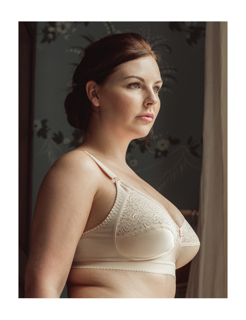 Soutien-gorge sans armature à basque 3228